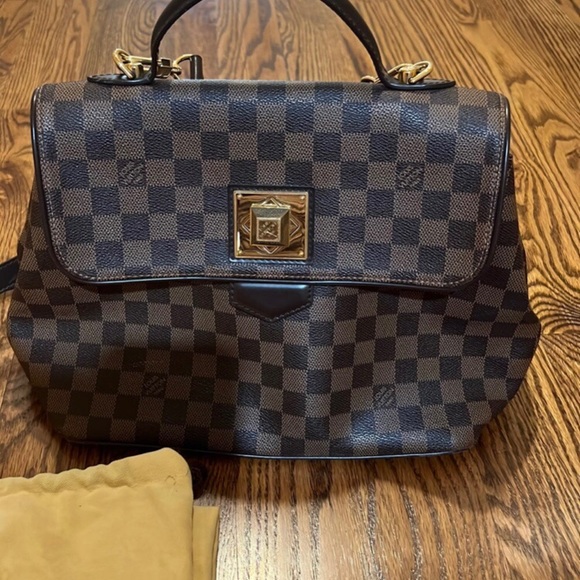 Louis Vuitton - Picture 2 of 12